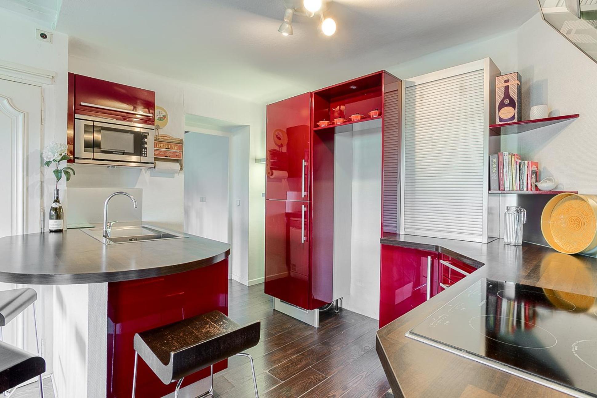 Sejourner Au Chateau De La Roue Grand Appartement Lissieu Bagian luar foto