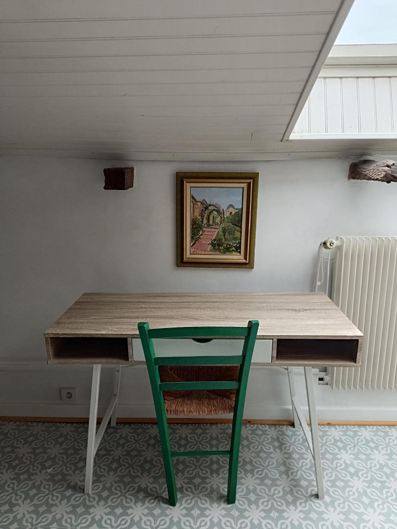 Sejourner Au Chateau De La Roue Grand Appartement Lissieu Bagian luar foto